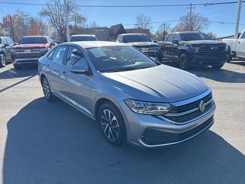 Used 2024 Volkswagen Jetta S image 7
