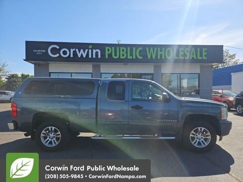 Used 2008 Chevrolet Silverado 1500 LT w/ Power Pack Plus RWD image 2