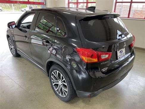 Used 2017 Mitsubishi Outlander Sport ES AWD/4WD image 5