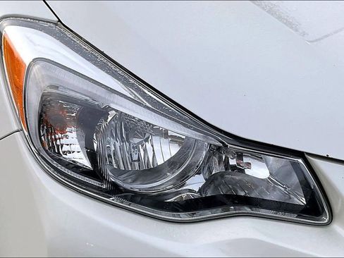 Used 2017 Subaru Crosstrek 2.0i Limited w/ Popular Package #2 image 32