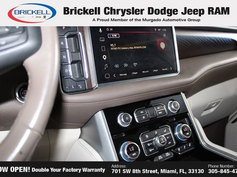 Used 2022 GMC Yukon Denali AWD/4WD image 19
