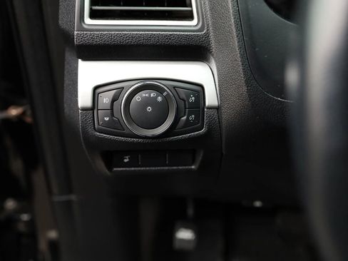 Used 2017 Ford Explorer XLT w/ Equipment Group 202A image 16