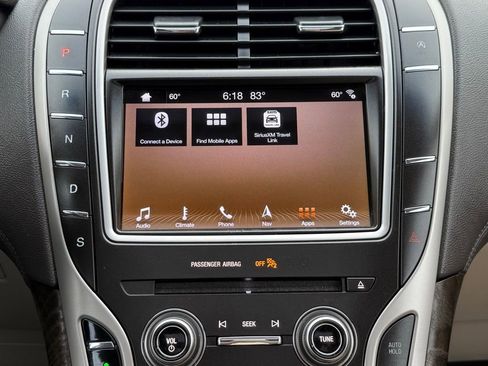 Used 2019 Lincoln Nautilus Select image 40