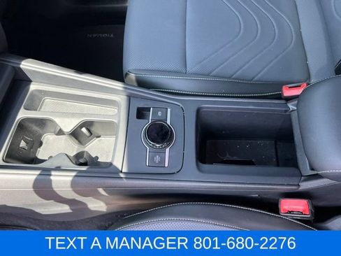 Used 2025 Volkswagen Tiguan SE R-Line AWD/4WD image 24