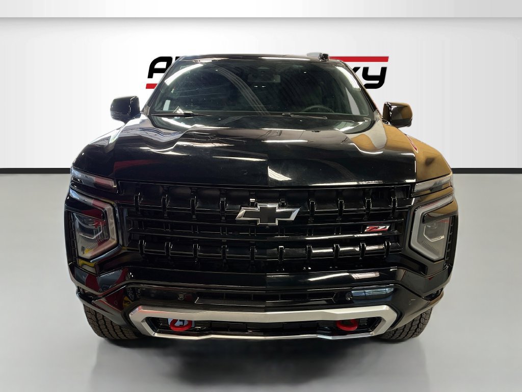 Used 2025 Chevrolet Tahoe Z71 w/ Z71 Off-Road Package AWD/4WD image 2
