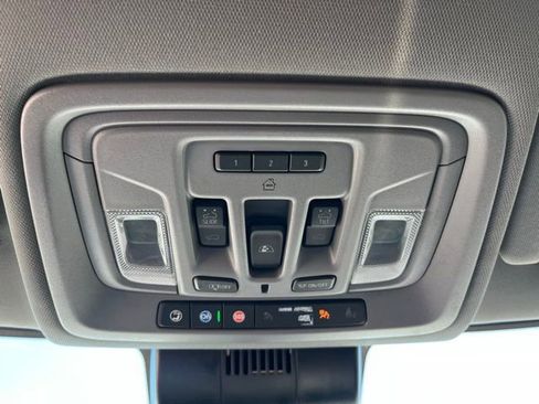 Used 2024 GMC Sierra 2500 Denali w/ Denali Reserve Package image 22