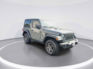 Used 2018 Jeep Wrangler Sport AWD/4WD video 2