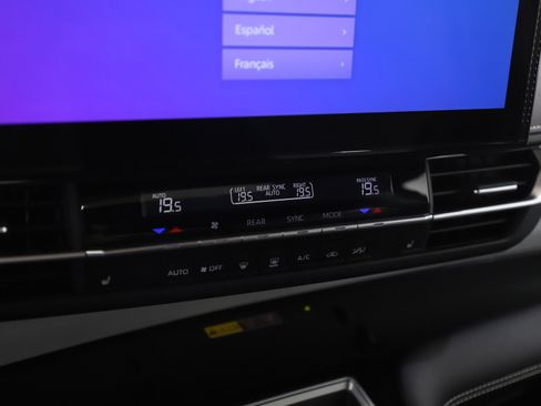 Used 2025 Toyota Sienna XSE image 24