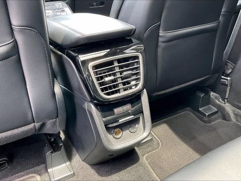 Certified 2022 Lincoln Nautilus Reserve FWD image 12