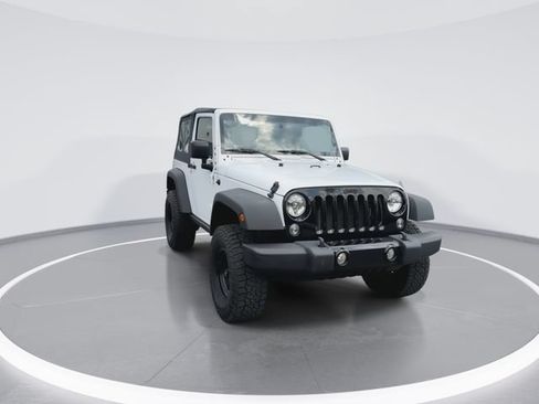 Used 2017 Jeep Wrangler Sport AWD/4WD image 3