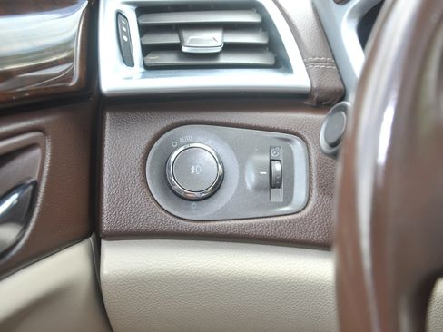 Used 2010 Cadillac SRX Premium AWD/4WD image 38