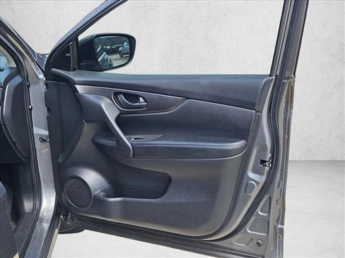 Used 2019 Nissan Rogue Sport S w/ Appearance Package FWD image 10