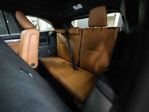 Used 2024 Toyota Highlander Platinum image 21