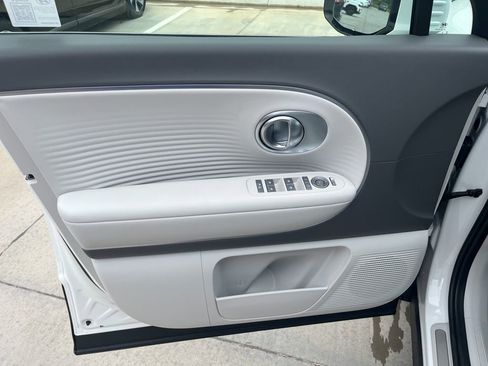 New 2026 Hyundai Ioniq 9 SEL image 13