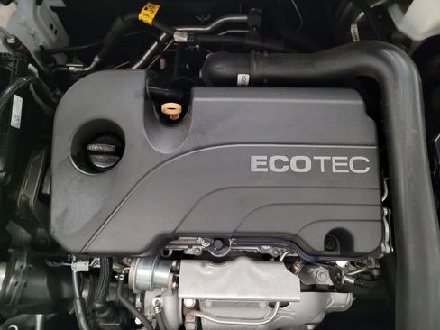 Used 2020 Chevrolet Equinox LT w/ Driver Convenience Package FWD image 30