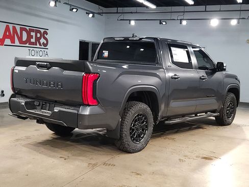 New 2026 Toyota Tundra SR5 AWD/4WD image 7