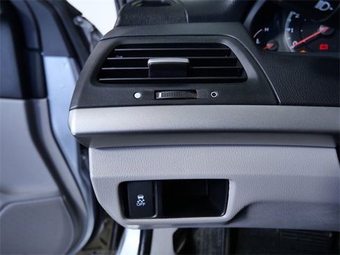 Used 2011 Honda Accord LX-P image 22