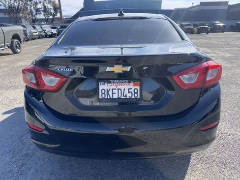 Used 2019 Chevrolet Cruze LS image 6