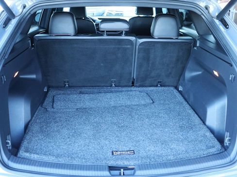 Used 2021 Volkswagen Atlas Cross Sport SE w/ Panoramic Sunroof Package AWD/4WD image 24