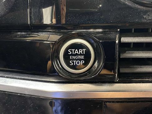 Used 2023 Nissan Pathfinder Platinum AWD/4WD image 29