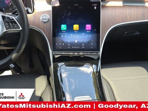 Used 2025 Mercedes-Benz C 300 Sedan image 11