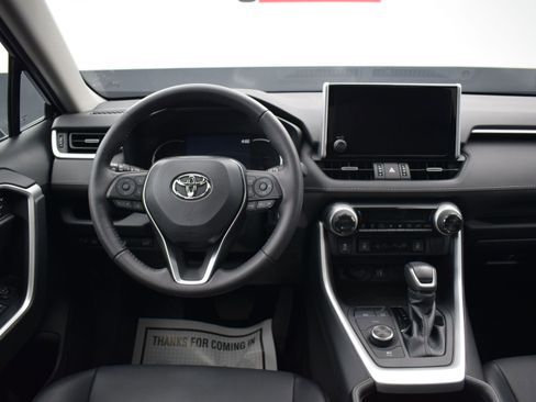 Used 2023 Toyota RAV4 XLE Premium AWD/4WD image 16