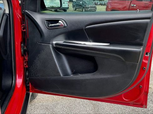 Used 2017 Dodge Journey SE w/ Flexible Seating Group FWD image 28