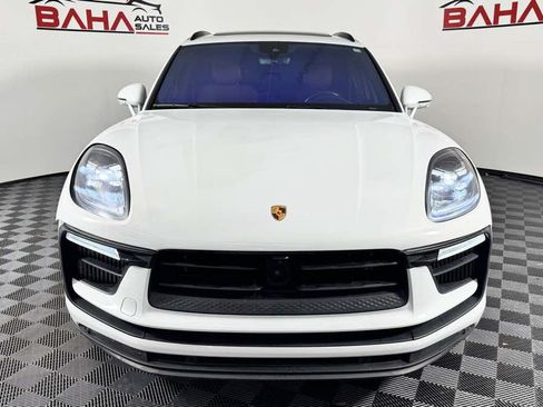 Used 2023 Porsche Macan S AWD/4WD image 9
