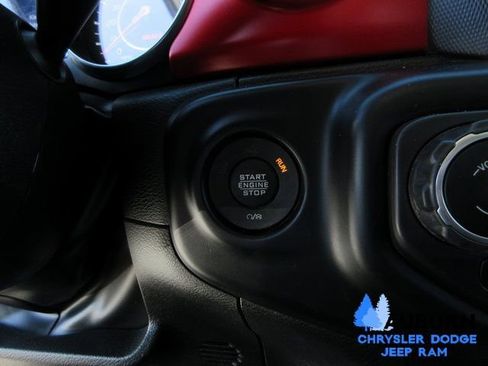 Used 2022 Jeep Wrangler Unlimited Rubicon image 15