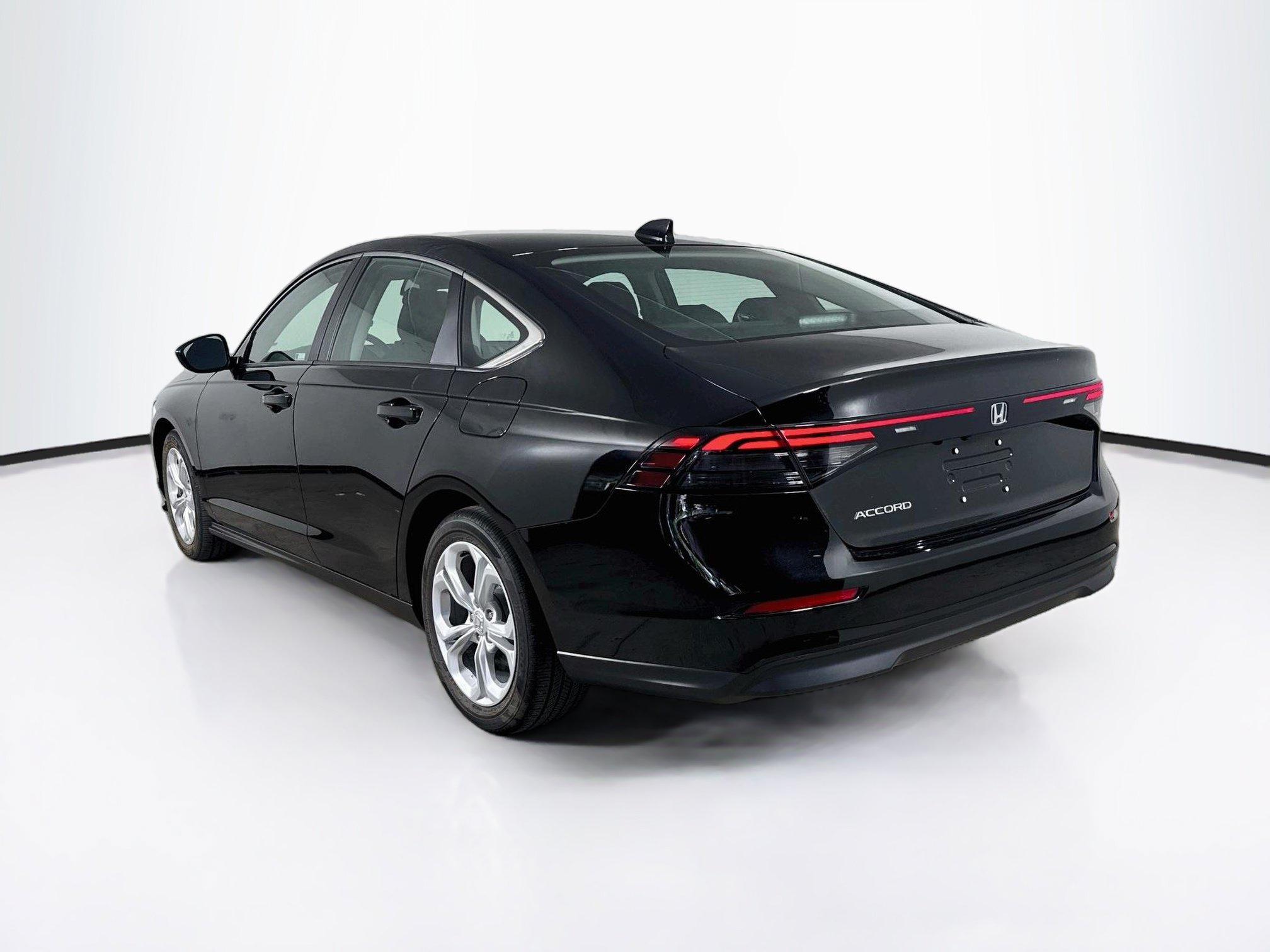 Certified 2026 Honda Accord LX image 28