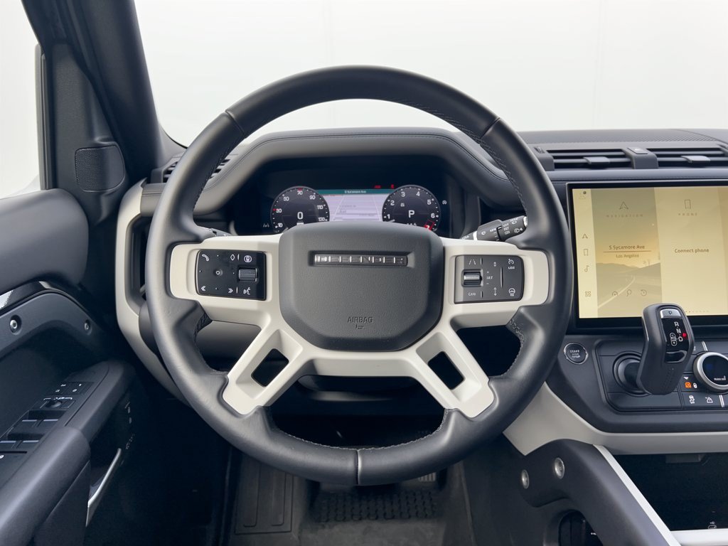 Used 2026 Land Rover Defender 110 X-Dynamic SE AWD/4WD image 10