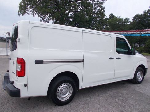 Used 2018 Nissan NV 2500 S w/ Rear Door Glass Package RWD image 3