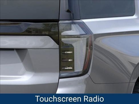 New 2026 Chevrolet Suburban Z71 image 12