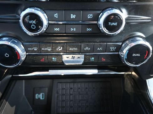 Used 2023 Ford F150 Lariat w/ Equipment Group 502A High image 40