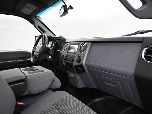 Used 2016 Ford F250 XLT w/ FX4 Off-Road Package image 26