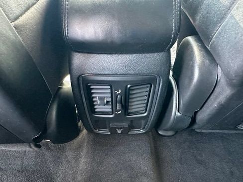 Used 2022 Jeep Grand Cherokee Laredo X AWD/4WD image 31