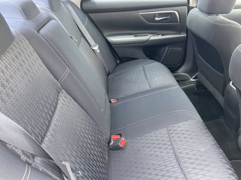 Used 2017 Nissan Altima 2.5 SV w/ Convenience Package FWD image 23