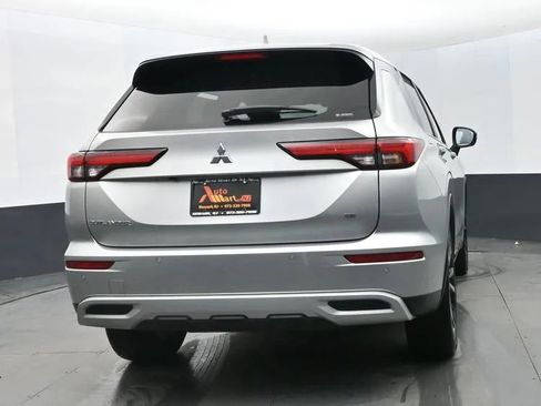 Used 2024 Mitsubishi Outlander Ralliart image 8