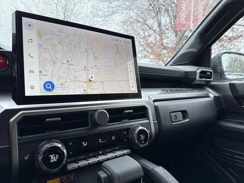 Certified 2025 Toyota Tacoma TRD Sport image 16