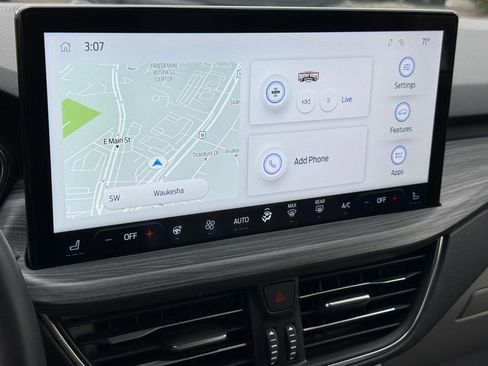 Certified 2023 Ford Escape SE w/ PHEV Premium Package image 17