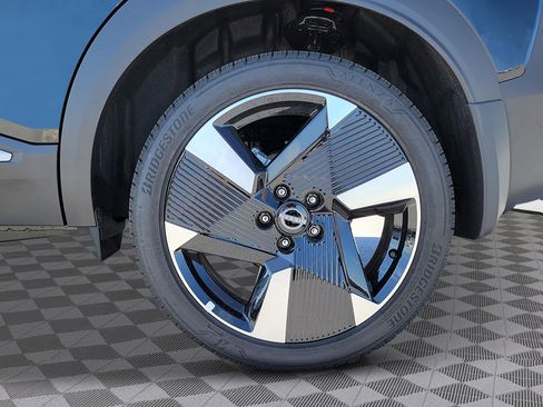 New 2025 Nissan Kicks SR image 15