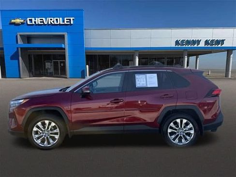 Used 2025 Toyota RAV4 XLE Premium w/ Weather Package AWD/4WD image 33