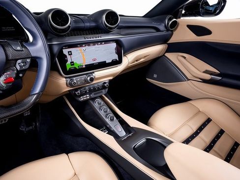 Certified 2019 Ferrari Portofino image 31