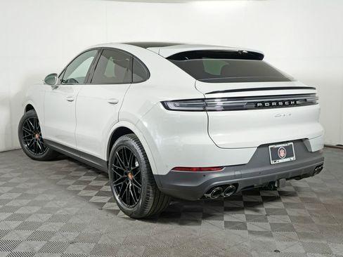 New 2026 Porsche Cayenne Coupe image 3
