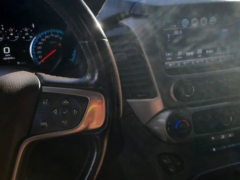 Used 2019 GMC Yukon Denali image 16