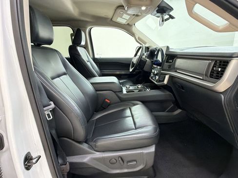 Certified 2024 Ford Expedition XLT AWD/4WD image 30