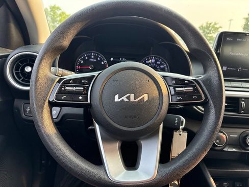 Used 2022 Kia Forte Sedan FWD image 18
