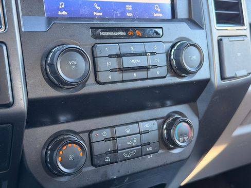 Used 2020 Ford F150 XLT w/ XTR Package image 28