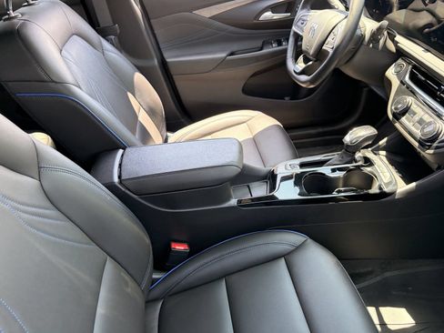 Used 2025 Buick Envista Sport Touring w/ Convenience I Package FWD image 10