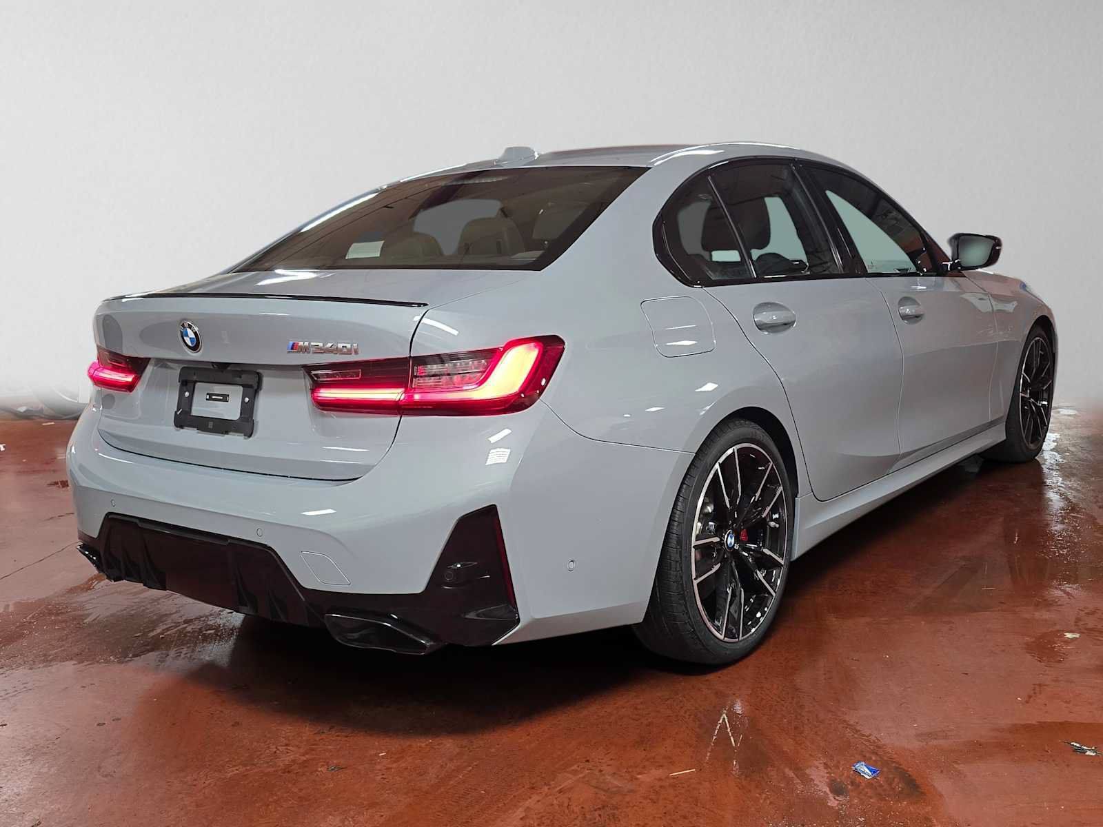 Used 2026 BMW M340i RWD image 3